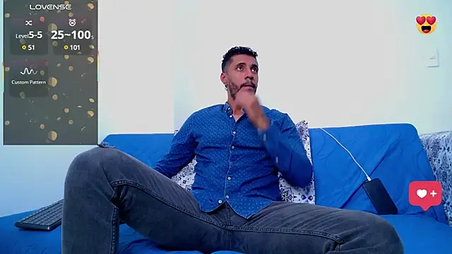 Snapshot of steven_smith05 chatting on March 12, 2025, 4:30 am steven smith05 online show from March 12, 2025, 4:30 am