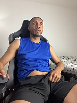 Snapshot of steven_smith05 chatting on October 12, 2025, 2:43 am steven smith05 online show from October 12, 2025, 2:43 am