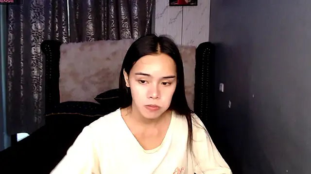 shecutie69 online show from February 6, 2026, 11:52 pm