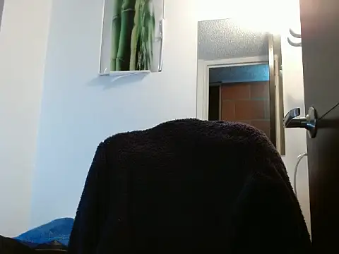 Snapshot of keiila_ chatting on November 16, 2025, 12:38 am keiila online show from November 16, 2025, 12:38 am