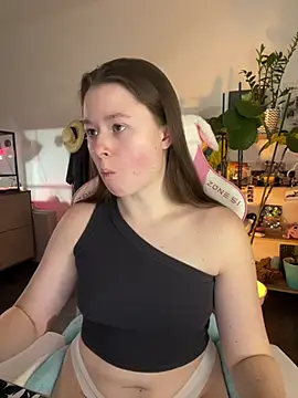 sweetest pie online show from February 14, 2026, 5:32 pm