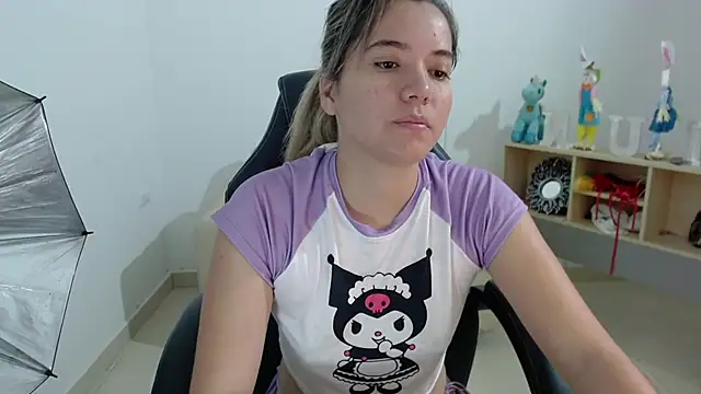 Snapshot of Gretten_wright chatting on December 14, 2024, 1:05 pm Gretten wright online show from December 14, 2024, 1:05 pm