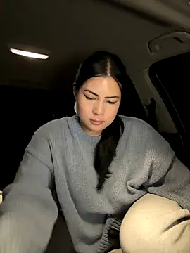 Snapshot of clairewntr chatting on December 2, 2024, 10:01 pm clairewntr online show from December 2, 2024, 10:01 pm