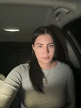 Snapshot of clairewntr chatting on December 8, 2024, 10:36 pm clairewntr online show from December 8, 2024, 10:36 pm