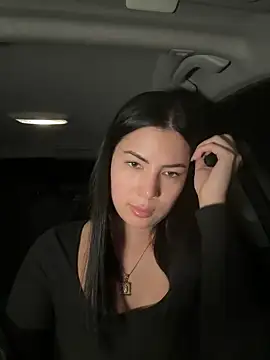 Snapshot of clairewntr chatting on December 11, 2024, 9:34 pm clairewntr online show from December 11, 2024, 9:34 pm