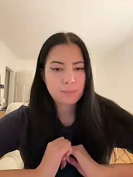 Snapshot of clairewntr chatting on January 15, 2025, 12:30 am clairewntr online show from January 15, 2025, 12:30 am