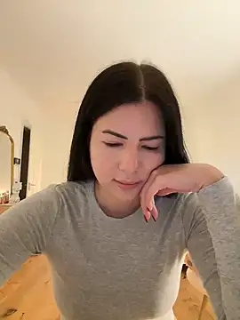 Snapshot of clairewntr chatting on January 17, 2025, 7:27 pm clairewntr online show from January 17, 2025, 7:27 pm