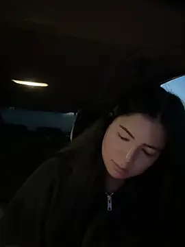 Snapshot of clairewntr chatting on February 26, 2025, 5:28 pm clairewntr online show from February 26, 2025, 5:28 pm