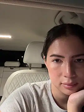 Snapshot of clairewntr chatting on October 3, 2025, 1:13 am clairewntr online show from October 3, 2025, 1:13 am