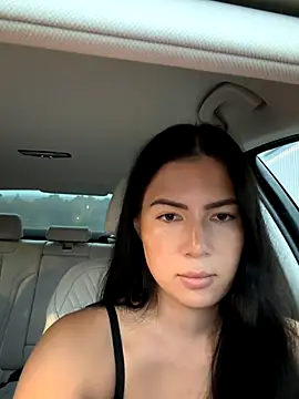 Snapshot of clairewntr chatting on October 12, 2025, 4:39 pm clairewntr online show from October 12, 2025, 4:39 pm