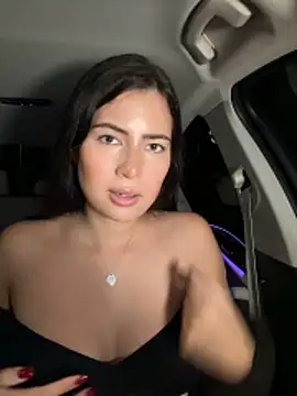 Snapshot of clairewntr chatting on November 13, 2025, 9:47 pm clairewntr online show from November 13, 2025, 9:47 pm