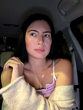 clairewntr online show from December 1, 2025, 10:48 pm