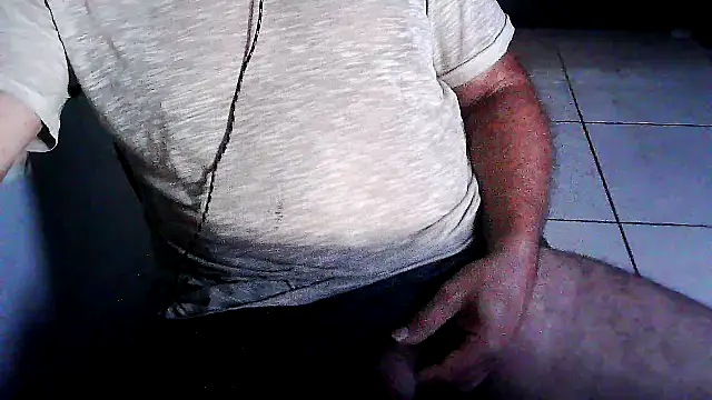 Snapshot of eduar570 chatting on April 2, 2026, 9:29 am eduar570 online show from April 2, 2026, 9:29 am