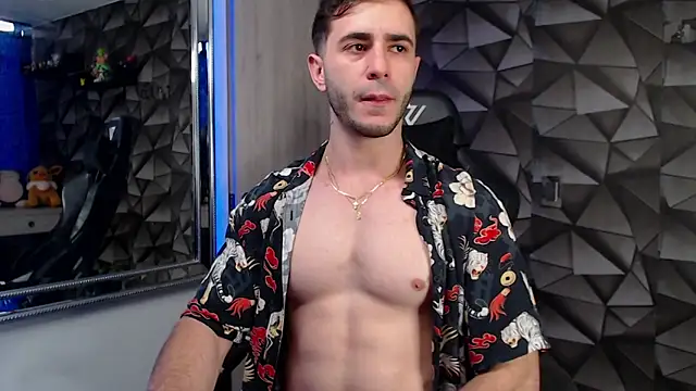 Snapshot of Latino_stud4u chatting on September 17, 2025, 10:22 pm Latino stud4u online show from September 17, 2025, 10:22 pm