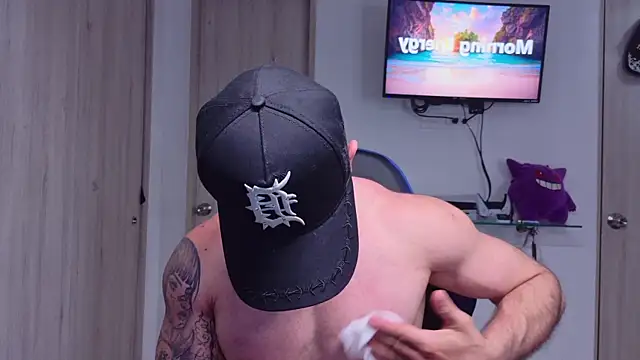 Latino stud4u online show from July 8, 2026, 12:20 pm