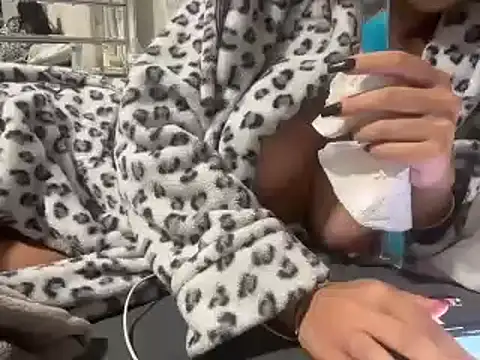 Snapshot of tbaexoxox chatting on September 22, 2025, 2:13 am tbaexoxox online show from September 22, 2025, 2:13 am