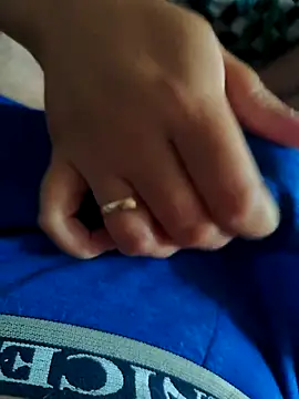 LovlyAnnie online show from September 14, 2025, 6:01 am