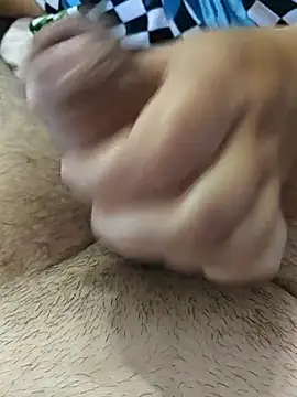 LovlyAnnie online show from July 21, 2026, 4:37 am