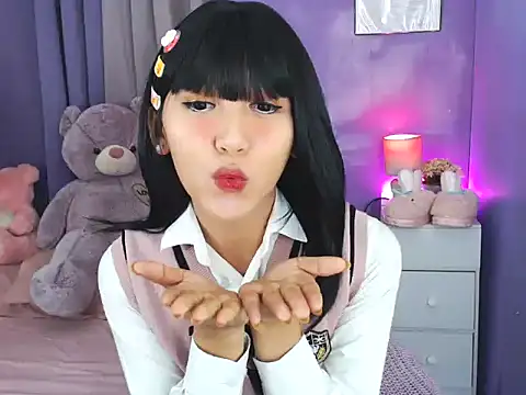 urlovelyfreya online show from October 29, 2025, 6:20 pm