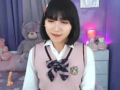 urlovelyfreya online show from November 14, 2025, 6:39 pm