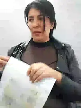 Snapshot of aisha_latina chatting on January 30, 2025, 9:14 pm aisha latina online show from January 30, 2025, 9:14 pm