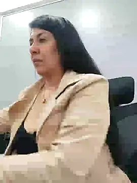 Snapshot of aisha_latina chatting on February 24, 2025, 3:09 pm aisha latina online show from February 24, 2025, 3:09 pm