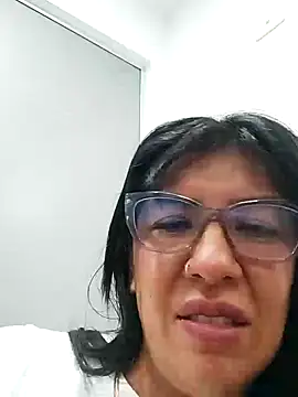 Snapshot of aisha_latina chatting on September 26, 2025, 1:26 pm aisha latina online show from September 26, 2025, 1:26 pm