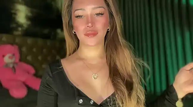 Snapshot of Jasmine_Elcock chatting on December 3, 2024, 12:06 pm Jasmine Elcock online show from December 3, 2024, 12:06 pm