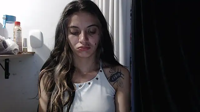 Snapshot of mariecam420 chatting on January 13, 2025, 2:39 am mariecam420 online show from January 13, 2025, 2:39 am