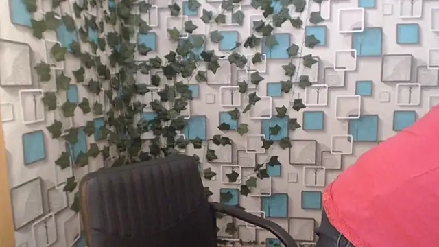 JosieJun  online show from February 28, 2025, 4:21 am