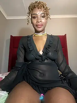 Snapshot of HoneyDropsX chatting on October 17, 2025, 12:36 am HoneyDropsX online show from October 17, 2025, 12:36 am