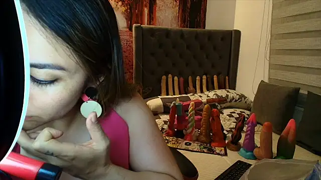 Snapshot of sofia23dirty chatting on May 11, 2026, 10:40 pm sofia23dirty online show from May 11, 2026, 10:40 pm