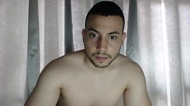 Snapshot of Armando_2002 chatting on May 6, 2026, 3:06 pm Armando 2002 online show from May 6, 2026, 3:06 pm
