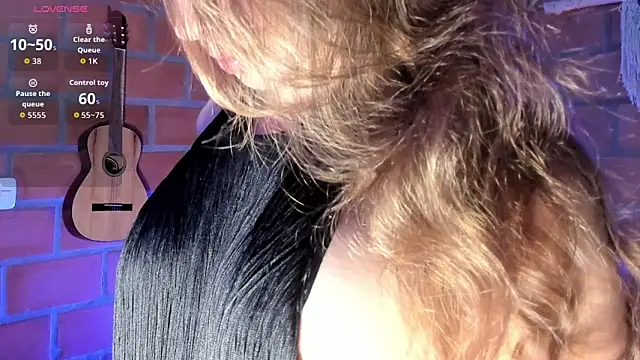 RouseColins online show from February 12, 2026, 10:27 pm