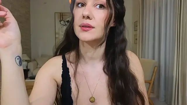 Snapshot of diamond_desiree chatting on March 15, 2026, 10:38 pm diamond desiree online show from March 15, 2026, 10:38 pm