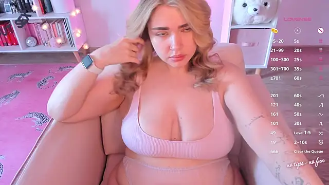 pussy-kattt online show from July 26, 2026, 8:21 am