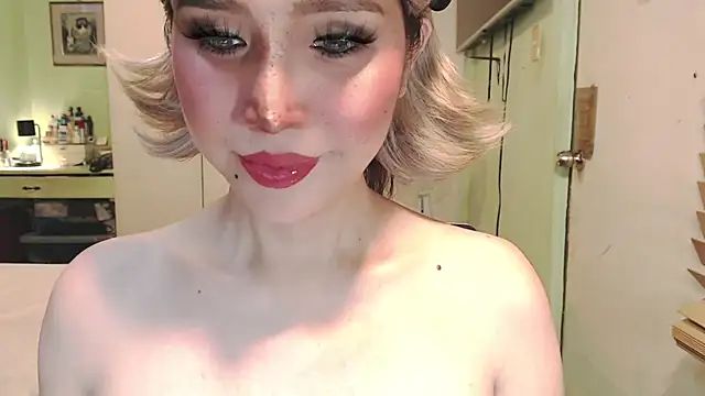 Snapshot of Ezradeliciosa chatting on May 11, 2026, 1:00 am Ezradeliciosa online show from May 11, 2026, 1:00 am