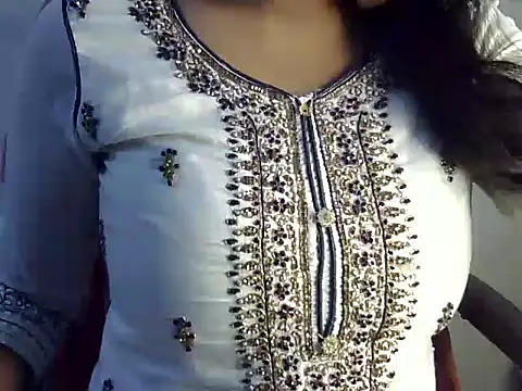 Snapshot of SiaraSiyA chatting on November 14, 2025, 6:17 pm SiaraSiyA online show from November 14, 2025, 6:17 pm