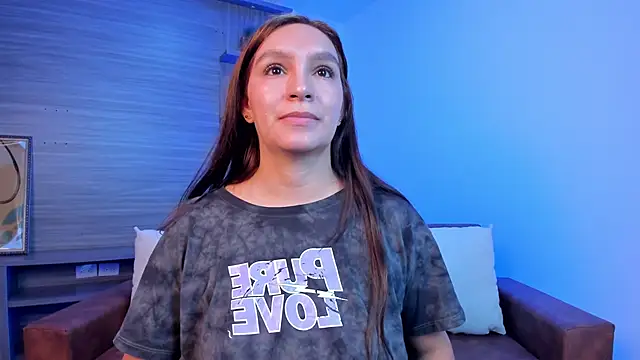 miataylorr1 online show from February 18, 2025, 12:06 pm