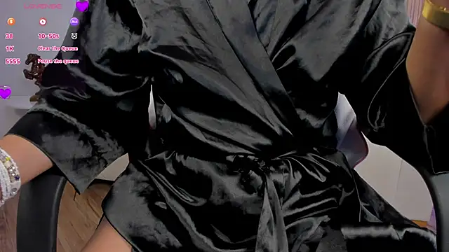 miataylorr1 online show from February 27, 2025, 3:15 pm