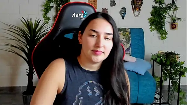 Snapshot of CeceliaJohnson chatting on January 24, 2025, 11:26 am CeceliaJohnson online show from January 24, 2025, 11:26 am