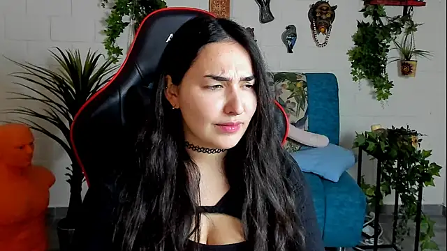 Snapshot of CeceliaJohnson chatting on January 25, 2025, 8:10 am CeceliaJohnson online show from January 25, 2025, 8:10 am