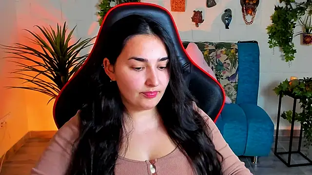 Snapshot of CeceliaJohnson chatting on March 13, 2025, 2:23 pm CeceliaJohnson online show from March 13, 2025, 2:23 pm