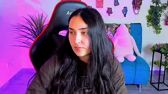 Snapshot of CeceliaJohnson chatting on March 18, 2025, 11:08 am CeceliaJohnson online show from March 18, 2025, 11:08 am