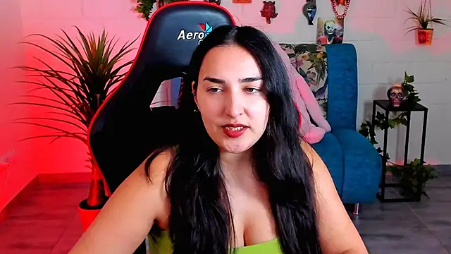 Snapshot of CeceliaJohnson chatting on October 3, 2025, 8:11 am CeceliaJohnson online show from October 3, 2025, 8:11 am