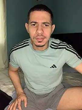 Snapshot of steven_clain chatting on January 24, 2025, 12:31 pm steven clain online show from January 24, 2025, 12:31 pm