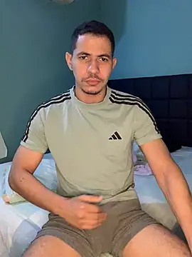 Snapshot of steven_clain chatting on February 12, 2025, 4:54 am steven clain online show from February 12, 2025, 4:54 am