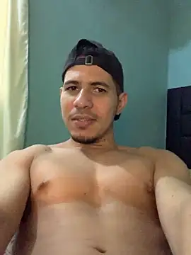 Snapshot of steven_clain chatting on March 5, 2025, 4:24 pm steven clain online show from March 5, 2025, 4:24 pm