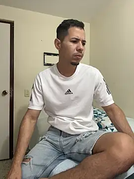 Snapshot of steven_clain chatting on September 24, 2025, 9:12 am steven clain online show from September 24, 2025, 9:12 am