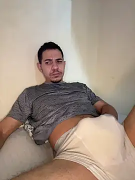 Snapshot of steven_clain chatting on October 20, 2025, 8:42 pm steven clain online show from October 20, 2025, 8:42 pm